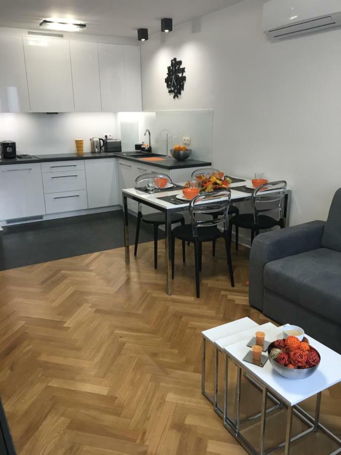 ワルシャワApartament Emiliaアパートメント エクステリア 写真
